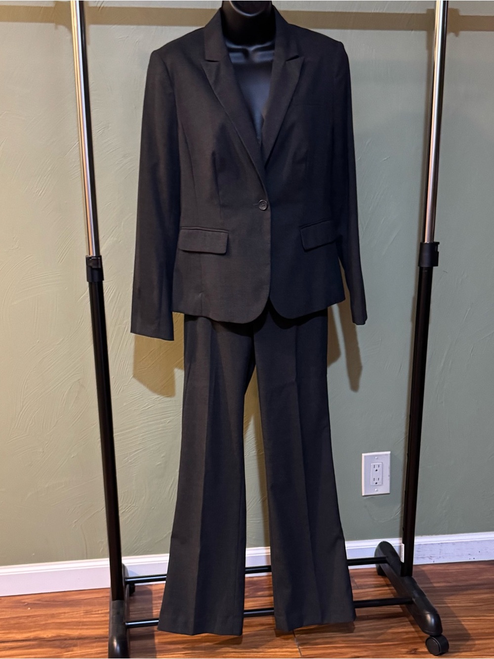 Banana Republic Women’s Petite 6P / 4P Mix & Match Business Suit Charcoal Brown